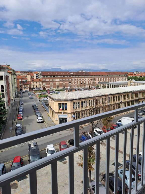 appartamento in vendita a Torino in zona Borgo San Paolo