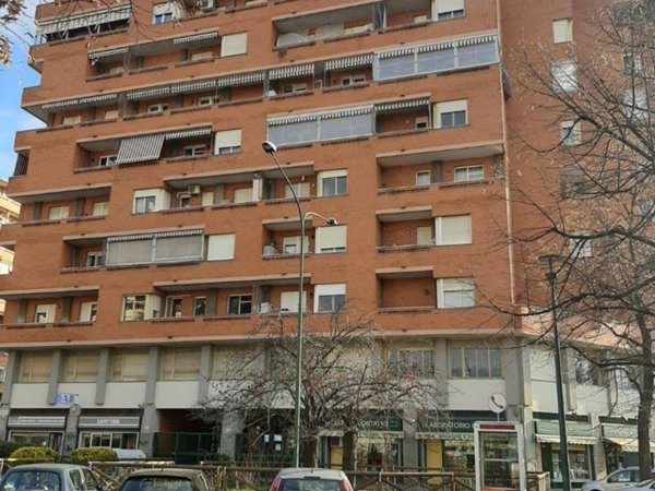 appartamento in vendita a Torino in zona Lingotto