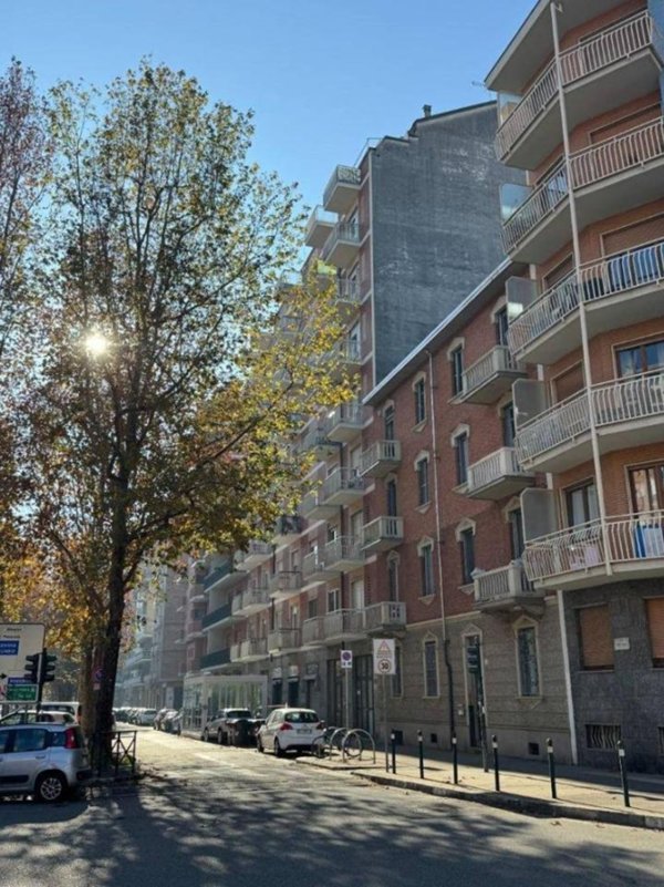 appartamento in vendita a Torino in zona Mirafiori Nord