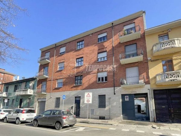 negozio in vendita a Torino in zona Bertolla