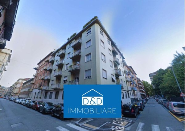 appartamento in vendita a Torino in zona Cit Turin