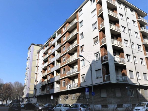 appartamento in vendita a Torino in zona Lingotto