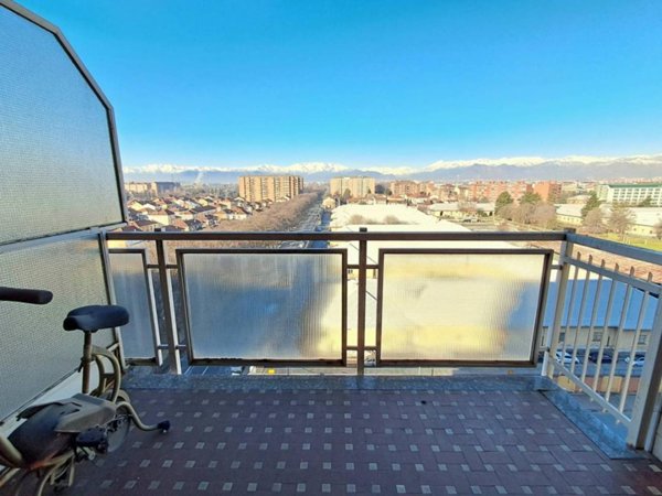 appartamento in vendita a Torino in zona Mirafiori Nord