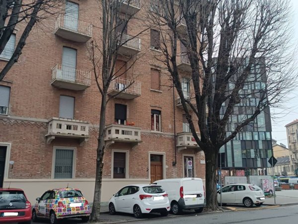 appartamento in vendita a Torino in zona Aurora