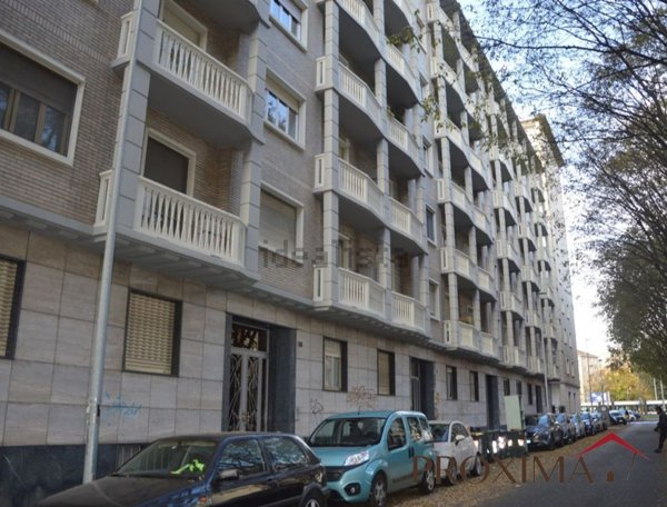 appartamento in vendita a Torino in zona Regio Parco
