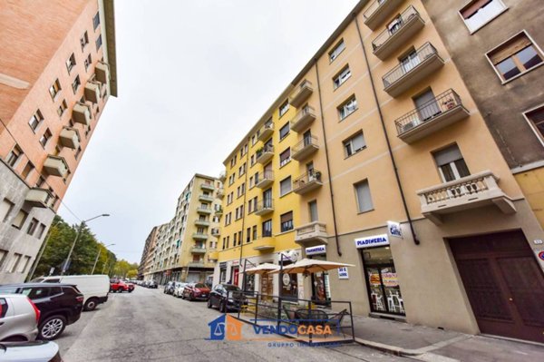 appartamento in vendita a Torino in zona Lingotto