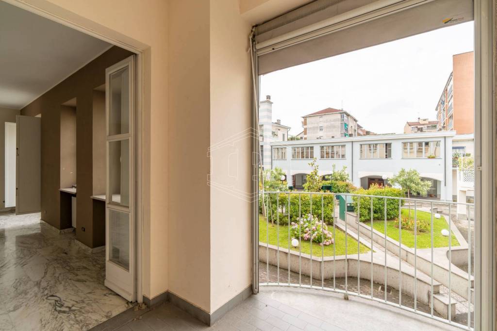 appartamento in vendita a Torino in zona Pozzo Strada
