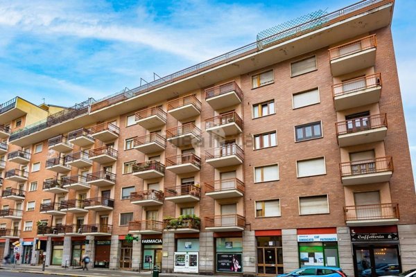 appartamento in vendita a Torino in zona Borgata Vittoria