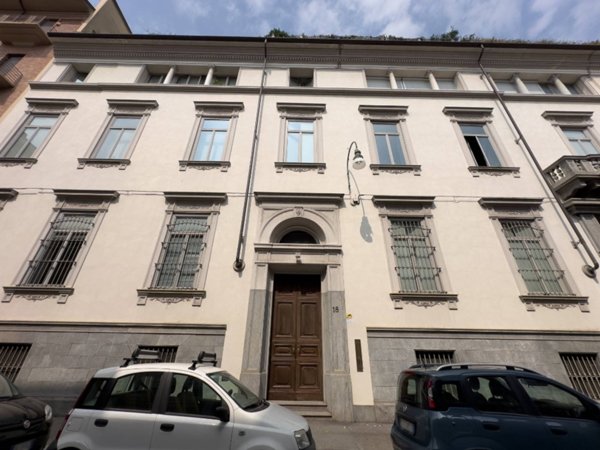 appartamento in vendita a Torino in zona Crocetta