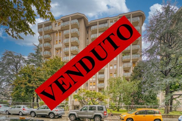 appartamento in vendita a Torino in zona Parella