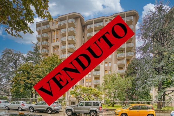 appartamento in vendita a Torino in zona Parella