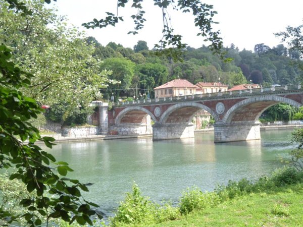 appartamento in vendita a Torino in zona San Salvario