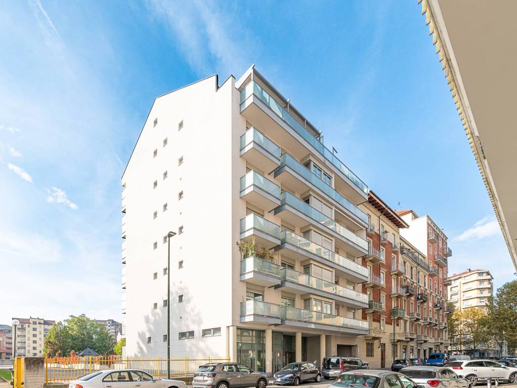 appartamento in vendita a Torino in zona Cenisia