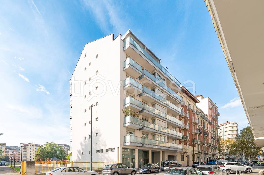 appartamento in vendita a Torino in zona Cenisia