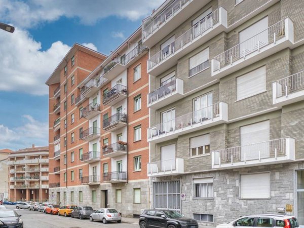appartamento in vendita a Torino in zona Lucento