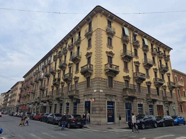 appartamento in vendita a Torino in zona Cenisia