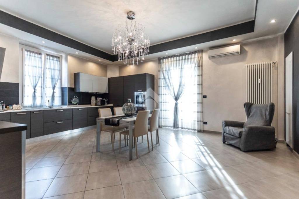 appartamento in vendita a Torino in zona Borgata Vittoria