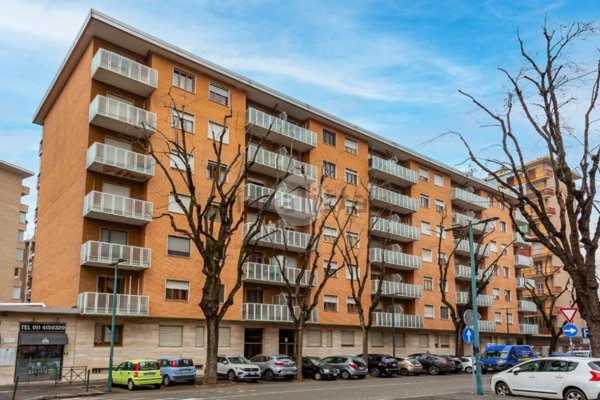 appartamento in vendita a Torino in zona Madonna di Campagna