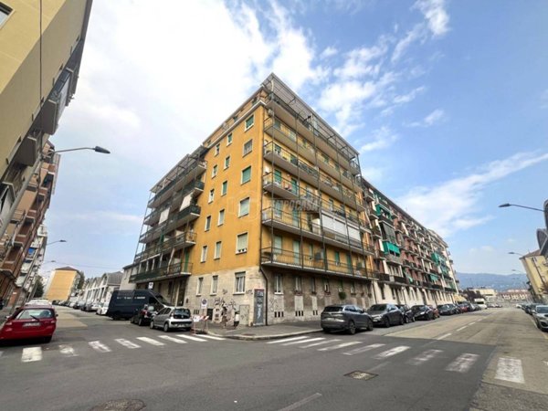 appartamento in vendita a Torino in zona Lingotto