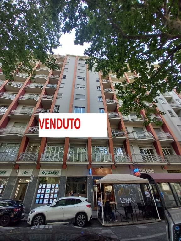 appartamento in vendita a Torino in zona Lingotto