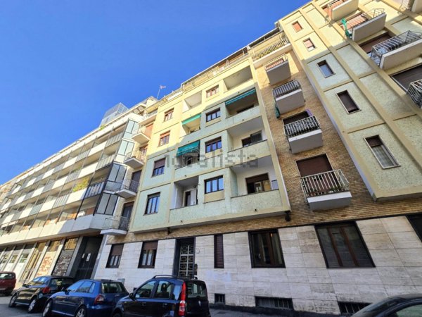 appartamento in vendita a Torino in zona Millefonti