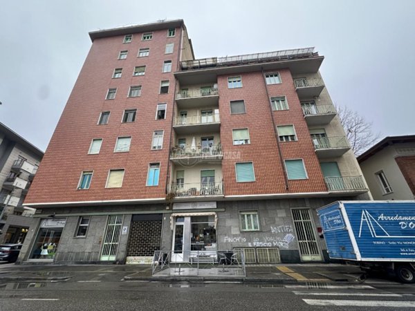 appartamento in vendita a Torino in zona Borgo San Paolo