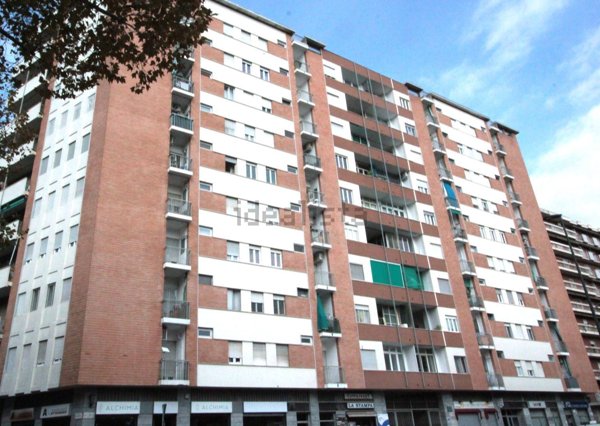 appartamento in vendita a Torino in zona Mirafiori Nord