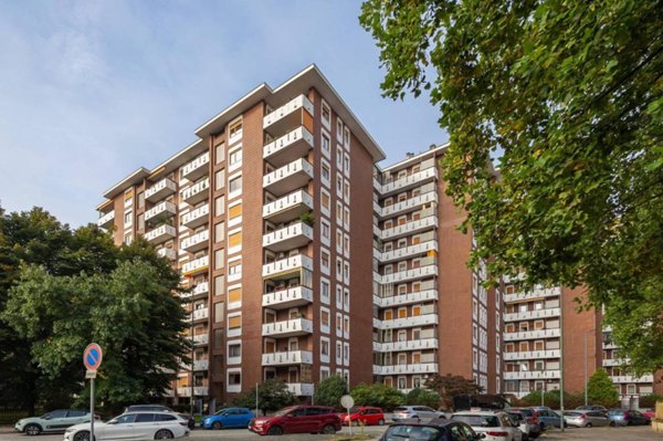 appartamento in vendita a Torino in zona Mirafiori Nord