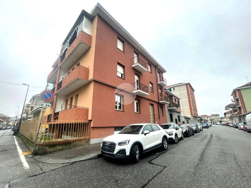 appartamento in vendita a Torino in zona Barca