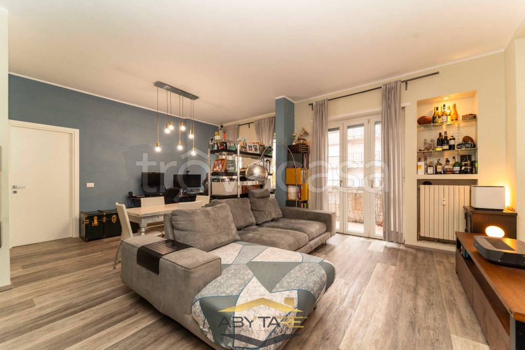 appartamento in vendita a Torino in zona Mirafiori Nord