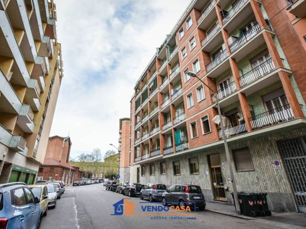 appartamento in vendita a Torino in zona Lingotto