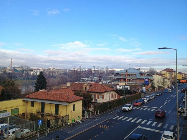 appartamento in vendita a Torino in zona Cavoretto