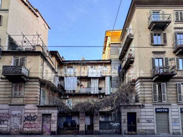 appartamento in vendita a Torino in zona San Salvario