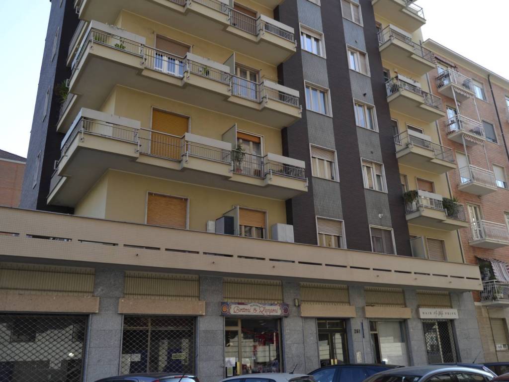 appartamento in vendita a Torino in zona Millefonti