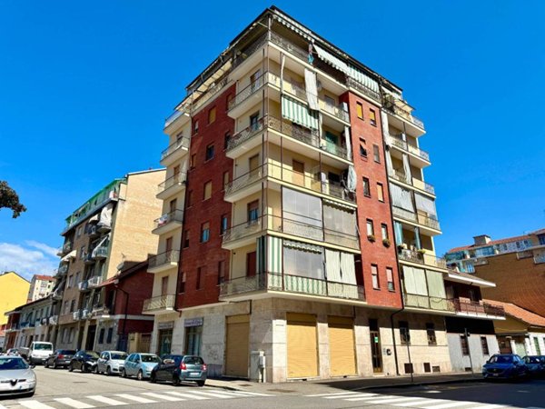 appartamento in vendita a Torino in zona Lucento