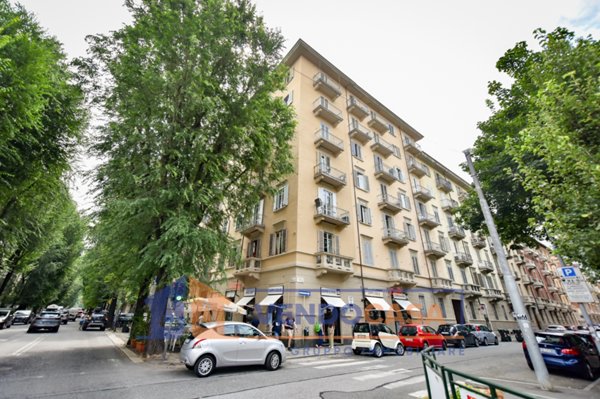 appartamento in vendita a Torino in zona San Salvario