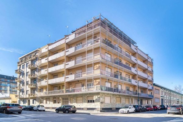 appartamento in vendita a Torino in zona Pozzo Strada