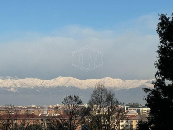 appartamento in vendita a Torino in zona Centro Storico