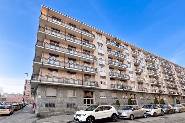 appartamento in vendita a Torino in zona Santa Rita