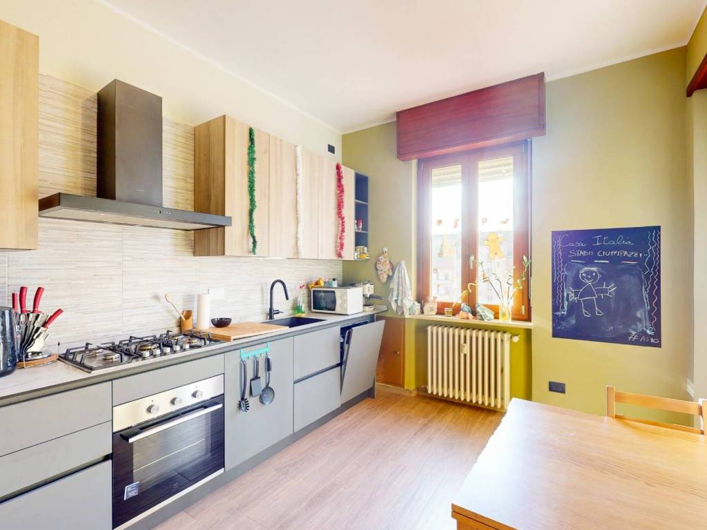 appartamento in vendita a Torino in zona Mirafiori Nord