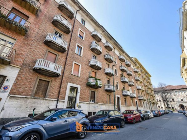 appartamento in vendita a Torino in zona Borgo San Paolo