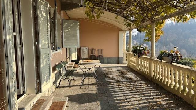 casa indipendente in vendita a Torino in zona Sassi