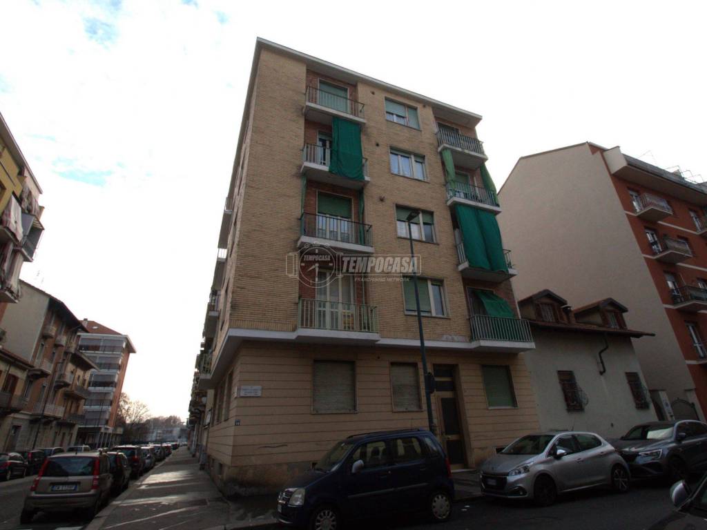 appartamento in vendita a Torino in zona Borgata Vittoria