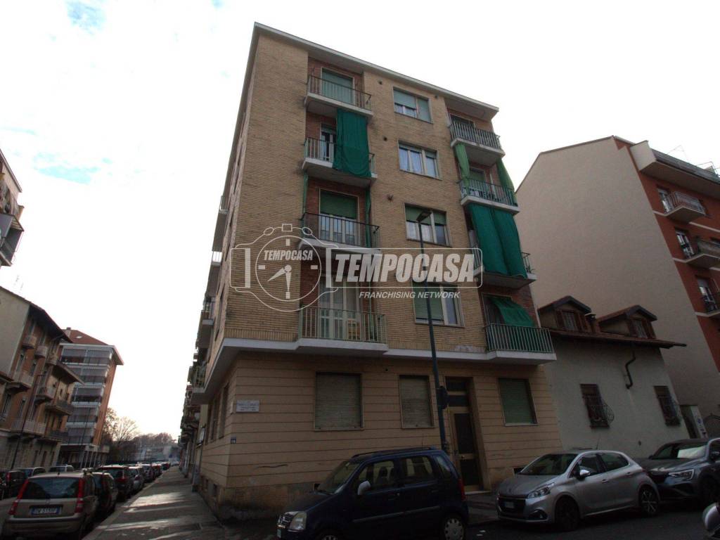 appartamento in vendita a Torino in zona Borgata Vittoria
