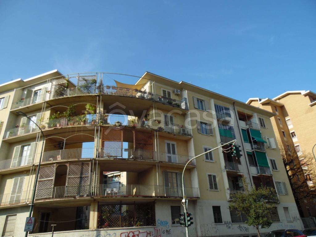 appartamento in vendita a Torino in zona Millefonti
