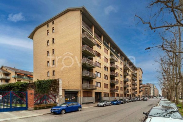 appartamento in vendita a Torino in zona Parella