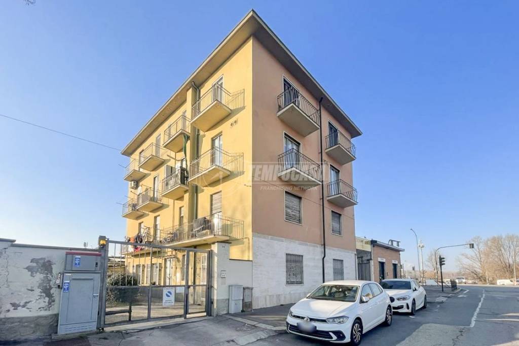 appartamento in vendita a Torino in zona Falchera