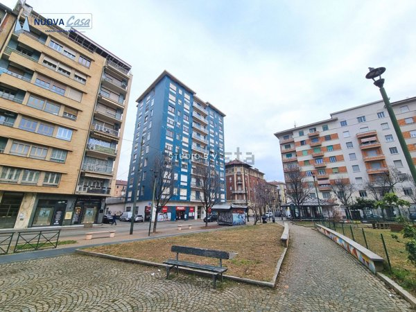 locale commerciale in vendita a Torino in zona Campidoglio