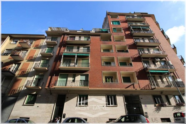 appartamento in vendita a Torino in zona Millefonti