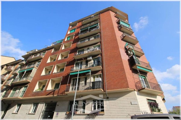 appartamento in vendita a Torino in zona Millefonti